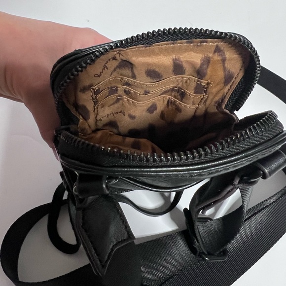 AIMEE KESTENBERG Black Leather Phone CrossBody - Picture 5 of 5